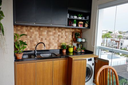 Apartamento à venda com 109m², 4 quartos e 2 vagas Apartamento à venda com 109m², 4 quartos e 2 vagasSacada