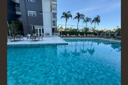 Apartamento à venda com 109m², 4 quartos e 2 vagas Apartamento à venda com 109m², 4 quartos e 2 vagasÁrea comum - Piscina