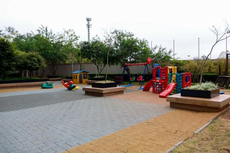 Apartamento à venda com 109m², 4 quartos e 2 vagas Apartamento à venda com 109m², 4 quartos e 2 vagasÁrea comum - Playground