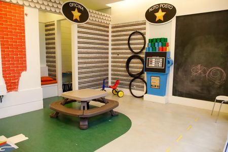 Apartamento à venda com 109m², 4 quartos e 2 vagas Apartamento à venda com 109m², 4 quartos e 2 vagasBrinquedoteca