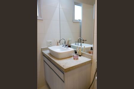 Apartamento à venda com 109m², 4 quartos e 2 vagas Apartamento à venda com 109m², 4 quartos e 2 vagasBanheiro da Suíte 3