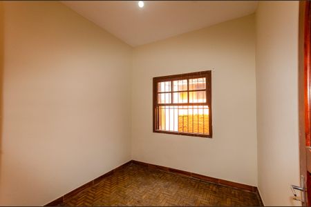 Casa à venda com 225m², 4 quartos e 3 vagasQuarto 2