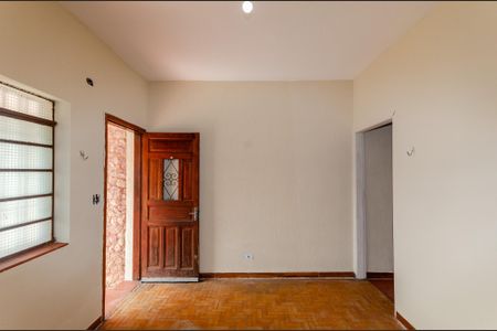 Casa à venda com 225m², 4 quartos e 3 vagasSala