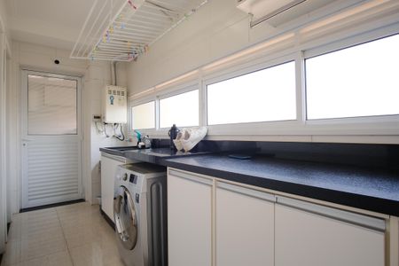 Apartamento à venda com 224m², 4 quartos e 4 vagasÁrea de Serviço