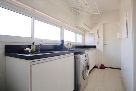 Apartamento à venda com 224m², 4 quartos e 4 vagasÁrea de Serviço