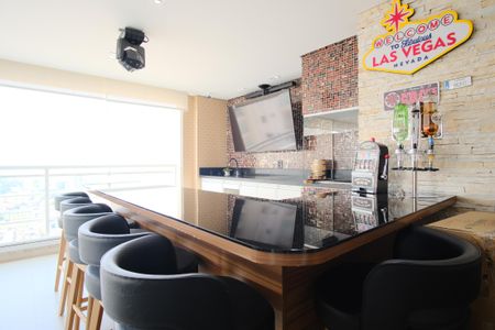 Apartamento à venda com 224m², 4 quartos e 4 vagasVaranda