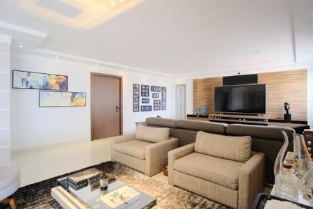 Apartamento à venda com 224m², 4 quartos e 4 vagasSala