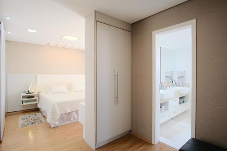 Apartamento à venda com 224m², 4 quartos e 4 vagasCloset da Suíte 3