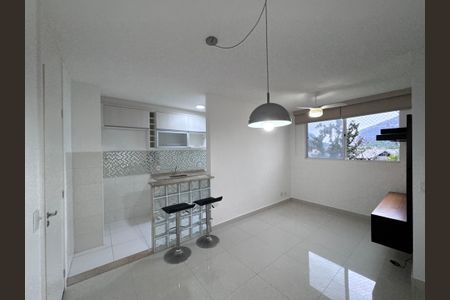 Apartamento à venda com 2 quartos, 45m² em Vargem Grande, Rio de Janeiro