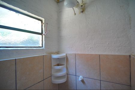 Banheiro de casa para alugar com 1 quarto, 65m² em Guarani, Novo Hamburgo