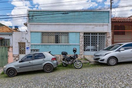Fachada de casa para alugar com 1 quarto, 55m² em Bonfim, Belo Horizonte