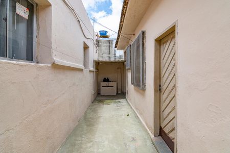 Área externa de casa para alugar com 1 quarto, 55m² em Bonfim, Belo Horizonte
