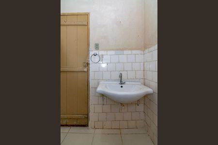 Casa para alugar com 55m², 1 quarto e sem vaga Casa para alugar com 55m², 1 quarto e sem vagaBanheiro