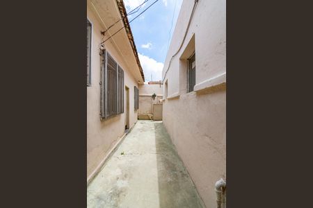 Área externa de casa para alugar com 1 quarto, 55m² em Bonfim, Belo Horizonte