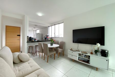 Sala de apartamento para alugar com 2 quartos, 73m² em Santa Cruz, Belo Horizonte