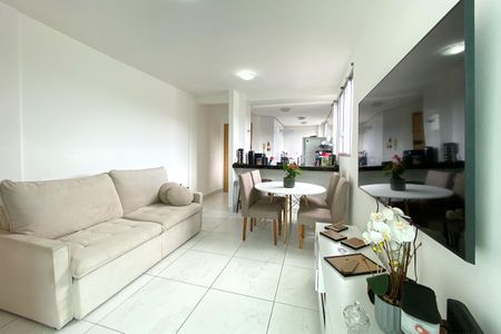 Sala de apartamento para alugar com 2 quartos, 73m² em Santa Cruz, Belo Horizonte