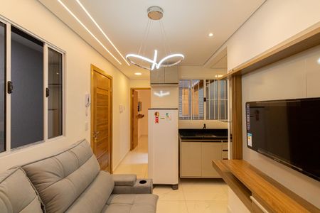 Sala e Cozinha  de apartamento para alugar com 1 quarto, 27m² em Penha de França, São Paulo