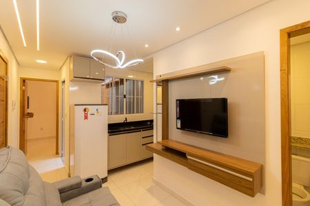 Sala e Cozinha  de apartamento para alugar com 1 quarto, 27m² em Penha de França, São Paulo