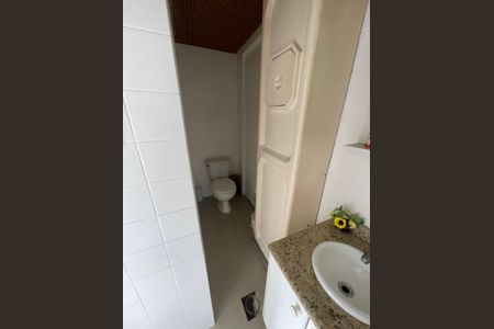 Apartamento à venda com 215m², 3 quartos e 1 vagalavabo
