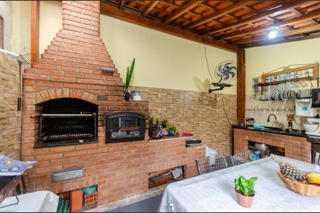 Casa para alugar com 150m², 3 quartos e 2 vagasChurrasqueira