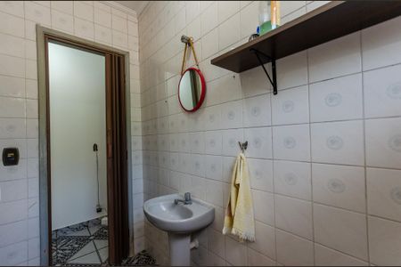 Casa para alugar com 150m², 3 quartos e 2 vagasBanheiro