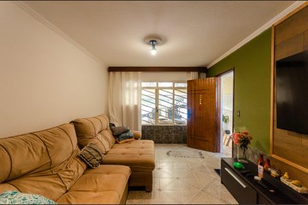 Casa para alugar com 150m², 3 quartos e 2 vagasSala