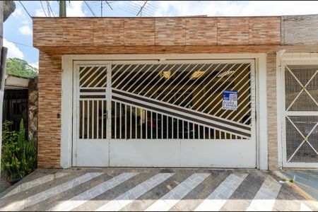 Casa para alugar com 150m², 3 quartos e 2 vagasFachada