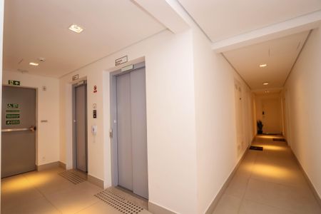 Apartamento para alugar com 37m², 1 quarto e 1 vaga Apartamento para alugar com 37m², 1 quarto e 1 vagaHall Social