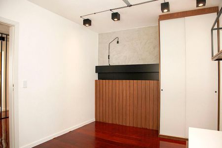 Quarto Suíte de apartamento para alugar com 1 quarto, 45m² em Floresta, Porto Alegre