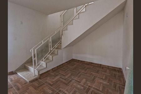 Casa à venda com 195m², 2 quartos e 2 vagas