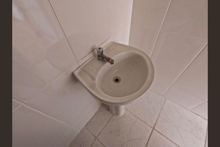 Casa à venda com 195m², 2 quartos e 2 vagas