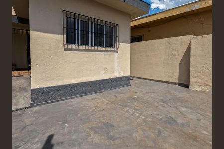 Casa à venda com 195m², 2 quartos e 2 vagas