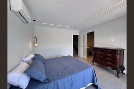 Casa de condomínio à venda com 350m², 4 quartos e 1 vaga Casa de condomínio à venda com 350m², 4 quartos e 1 vagaSuíte 1 - Master
