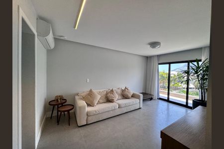 Casa de condomínio à venda com 350m², 4 quartos e 1 vaga Casa de condomínio à venda com 350m², 4 quartos e 1 vagaSala - Terceiro Andar