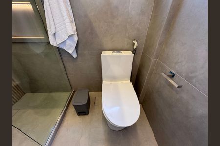 Casa de condomínio à venda com 350m², 4 quartos e 1 vaga Casa de condomínio à venda com 350m², 4 quartos e 1 vagaSuíte 3 - Banheiro