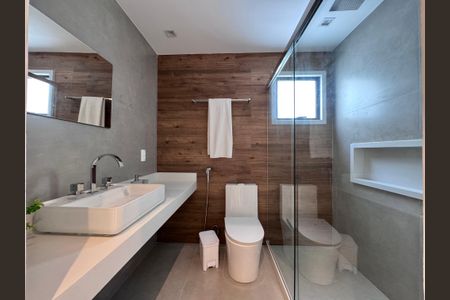 Casa de condomínio à venda com 350m², 4 quartos e 1 vaga Casa de condomínio à venda com 350m², 4 quartos e 1 vagaSuíte 2 - Banheiro