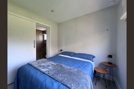 Casa de condomínio à venda com 350m², 4 quartos e 1 vaga Casa de condomínio à venda com 350m², 4 quartos e 1 vagaSuíte 3