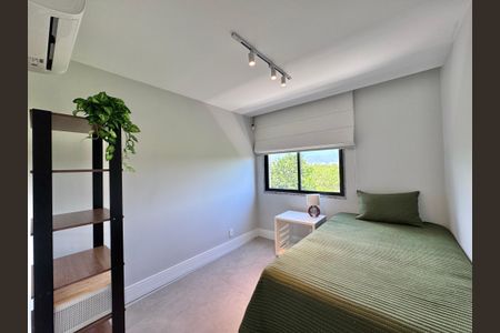 Casa de condomínio à venda com 350m², 4 quartos e 1 vaga Casa de condomínio à venda com 350m², 4 quartos e 1 vagaSuíte 2