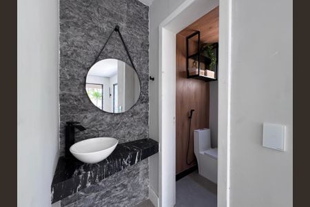 Casa de condomínio à venda com 350m², 4 quartos e 1 vaga Casa de condomínio à venda com 350m², 4 quartos e 1 vagaLavabo