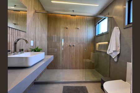 Casa de condomínio à venda com 350m², 4 quartos e 1 vaga Casa de condomínio à venda com 350m², 4 quartos e 1 vagaSuíte 3 - Banheiro