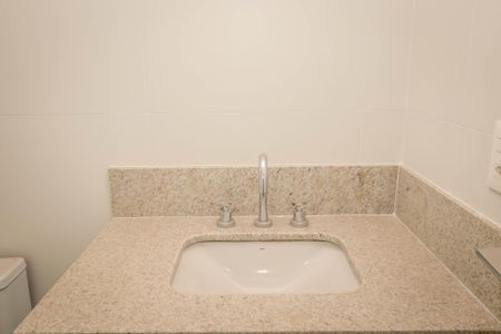 Apartamento para alugar com 63m², 2 quartos e 1 vaga Apartamento para alugar com 63m², 2 quartos e 1 vagaBanheiro da Suite