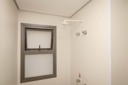 Apartamento para alugar com 63m², 2 quartos e 1 vaga Apartamento para alugar com 63m², 2 quartos e 1 vagaBanheiro da Suite