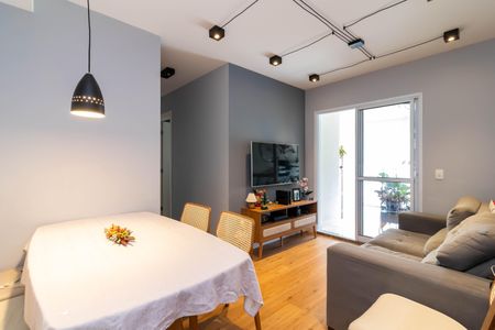 Sala de apartamento para alugar com 2 quartos, 65m² em Vila Ester (zona Norte), São Paulo