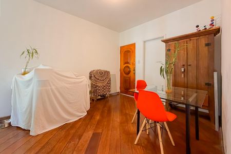 Apartamento para alugar com 86m², 2 quartos e sem vagaSala