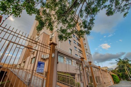 Apartamento para alugar com 75m², 2 quartos e 2 vagas Apartamento para alugar com 75m², 2 quartos e 2 vagasFachada