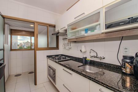 Apartamento para alugar com 75m², 2 quartos e 2 vagas Apartamento para alugar com 75m², 2 quartos e 2 vagasCozinha e Área de Serviço