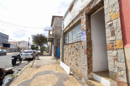 Casa para alugar com 87m², 3 quartos e sem vaga Casa para alugar com 87m², 3 quartos e sem vagaFachada