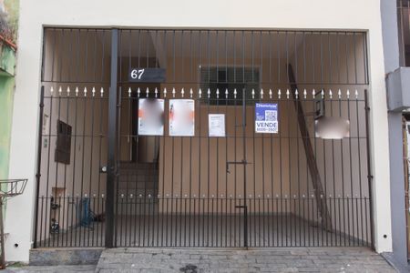 Casa à venda com 208m², 5 quartos e 1 vagaFachada 