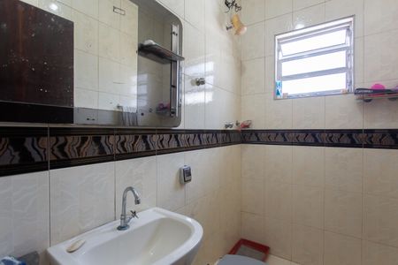 Casa à venda com 208m², 5 quartos e 1 vagaBanheiro 3