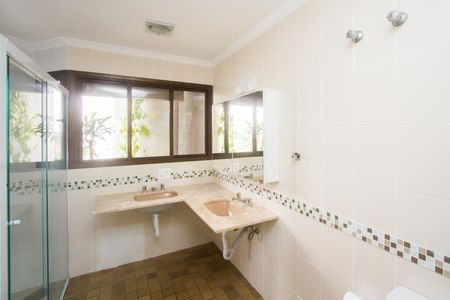 Apartamento à venda com 270m², 3 quartos e 4 vagas